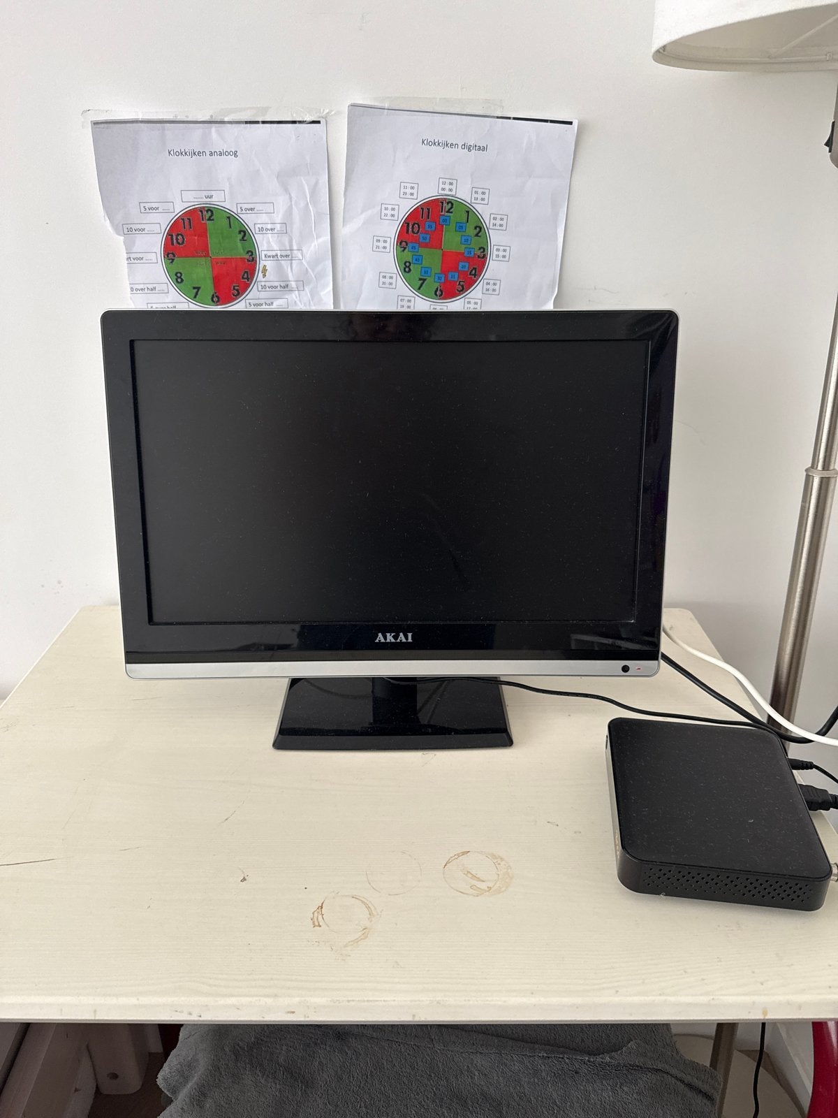 Kleine Akai TV - Ideaal voor slaapkamer of keuken, Audio, Tv en Foto, Overige merken, Gebruikt, Ophalen of Verzenden, Minder dan 40 cm