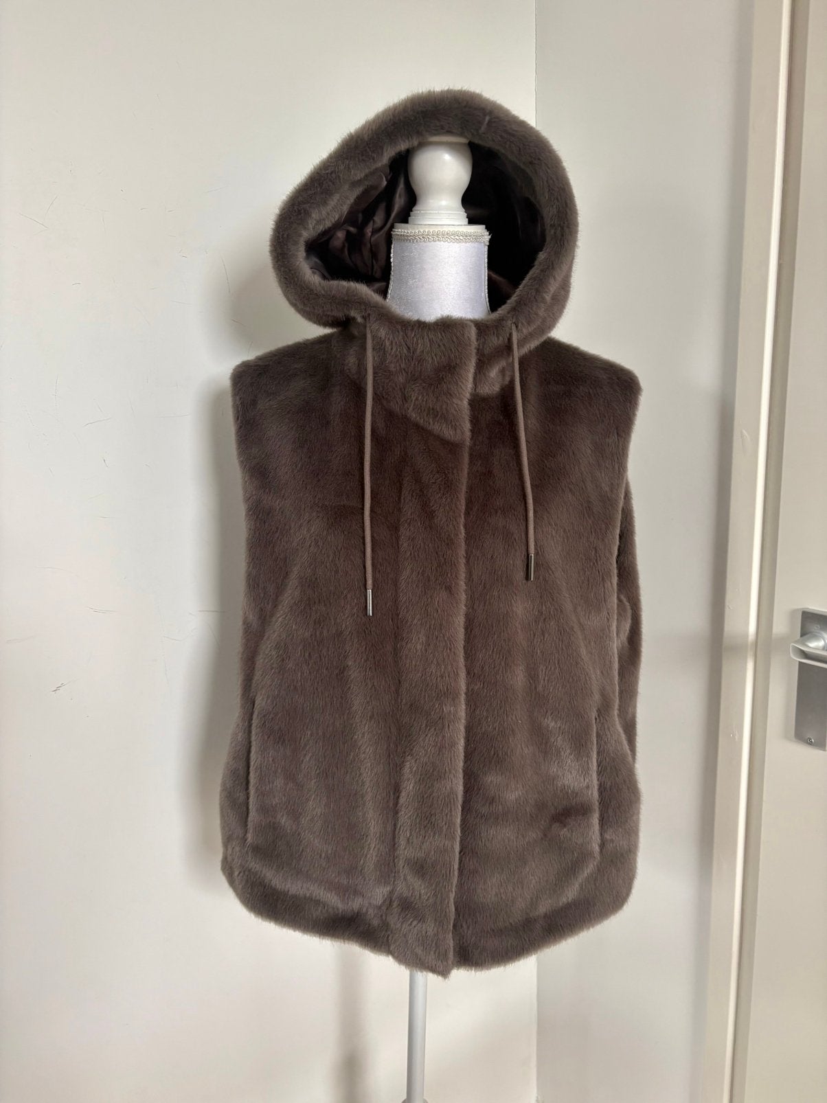 Nieuw! Teddy bodywarmer/gilet - Monari - maat  44, Kleding | Dames, Ophalen of Verzenden, Nieuw, Maat 42/44 (L), Bruin