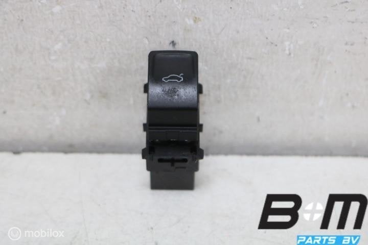 Schakelaar elektrische achterklep VW Arteon 3G0959831, Gebruikt