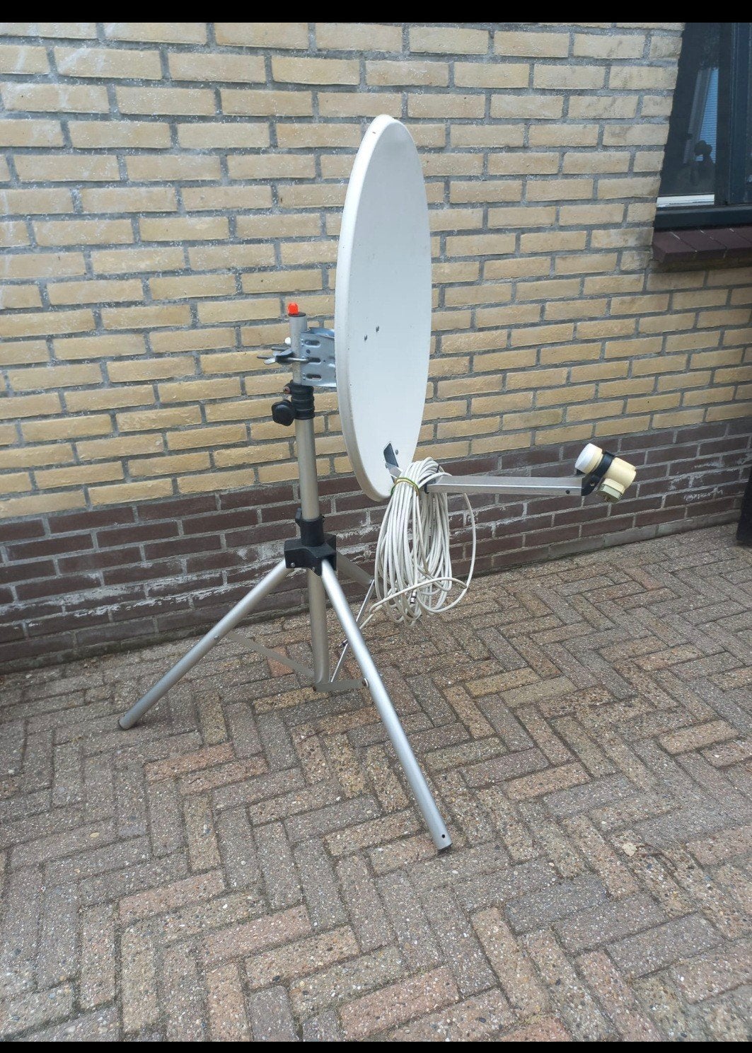 Bente Satelliet Finder met Statief en Schotel, Ophalen, Gebruikt, (Schotel)antenne, Overige merken