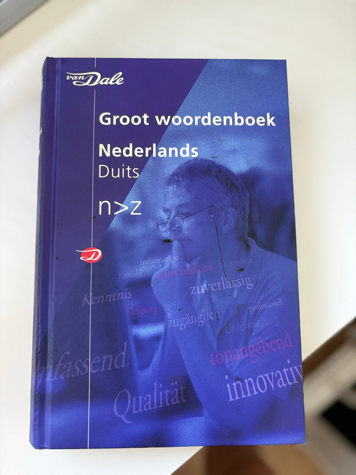 Van Dale Groot woordenboek Nederlands Duits, Ophalen of Verzenden, Gelezen, Van Dale, Nederlands