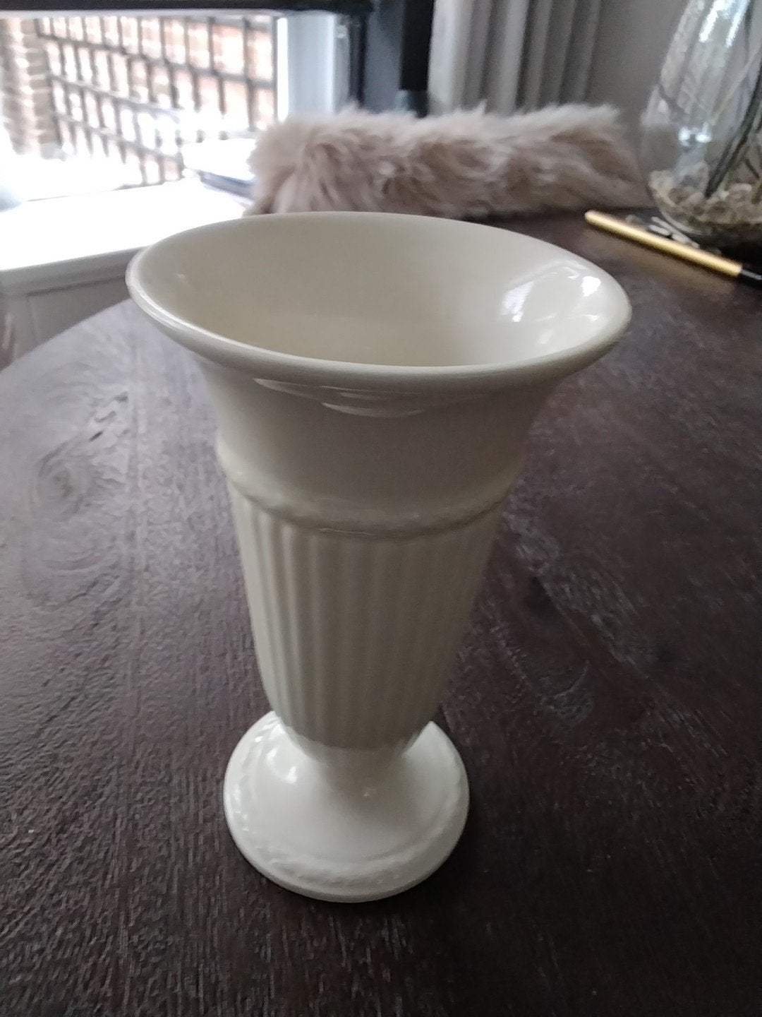 vaasje van Wedgwood, hoogte 17 cm, Huis en Inrichting, Keuken | Servies, Ophalen, Gebruikt, Klassiek, Overige typen