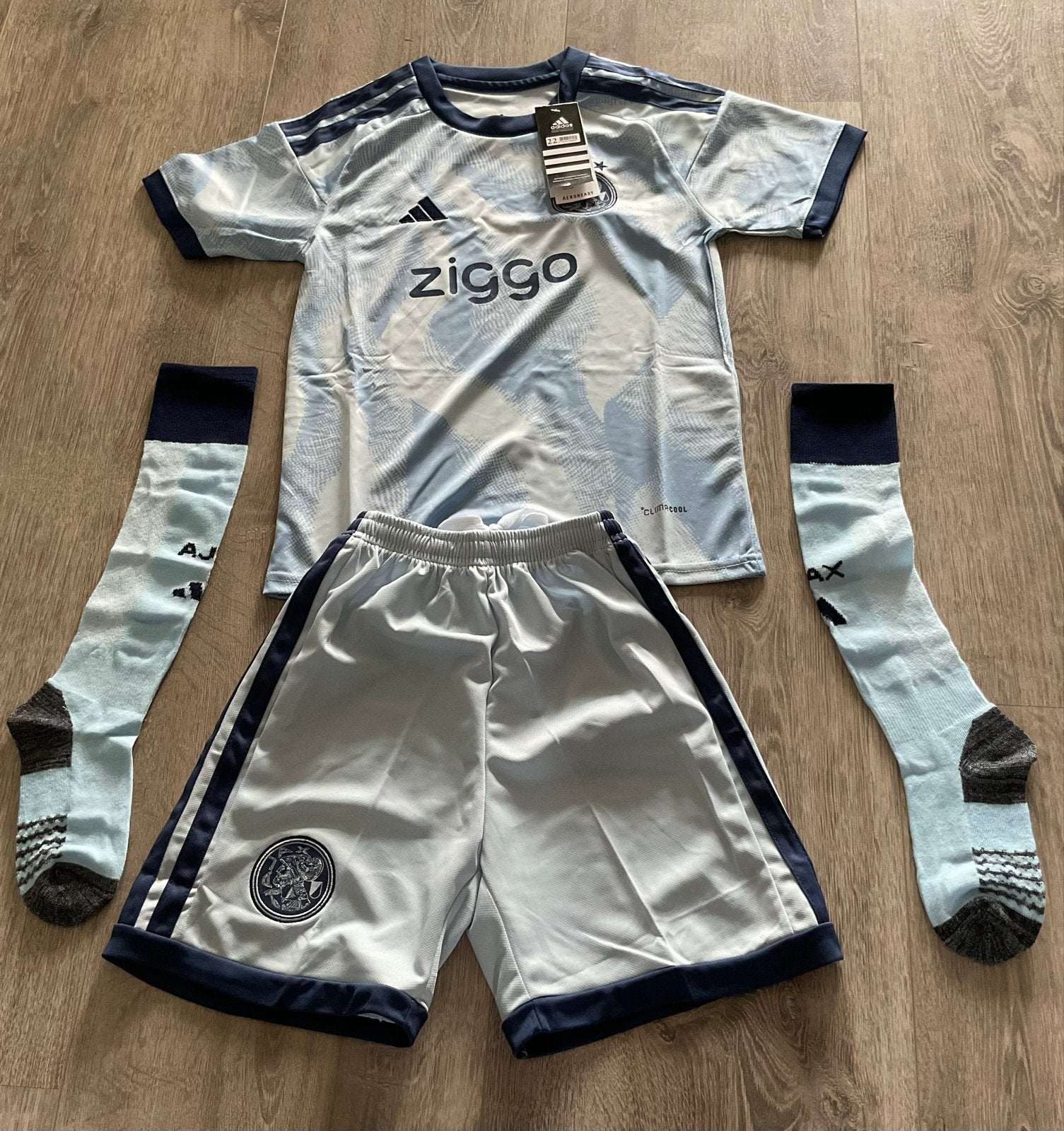 Nieuw Ajax Uit tenue 2023/2024 - Maat 128 of 158, Maat XS of kleiner, Ophalen of Verzenden, Nieuw, Set