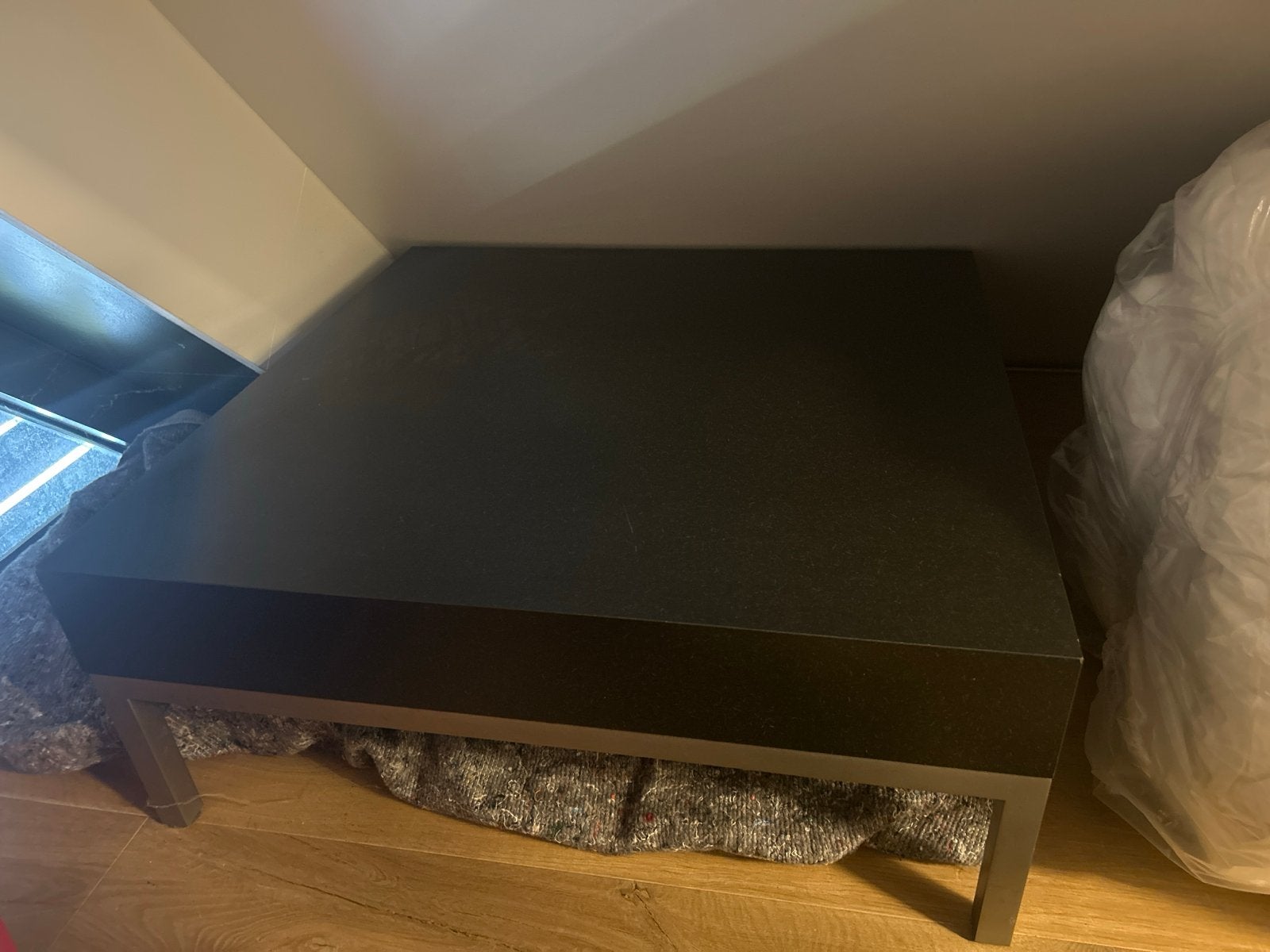 Jori Kama sutra tafel zwart met matte rvs poten, Ophalen, Gebruikt, 50 tot 100 cm, Vierkant