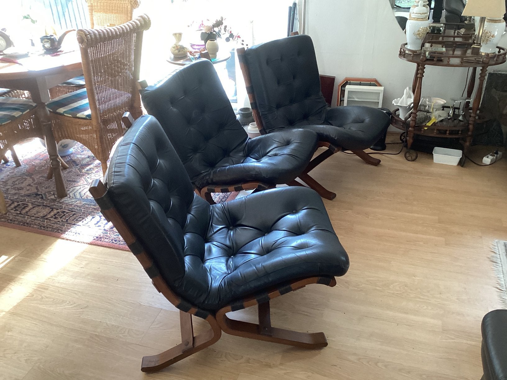Zweedse Fauteuil Zwart Leder .. jaren 70 // per stuk te koop, Ophalen, Zo goed als nieuw, 75 tot 100 cm