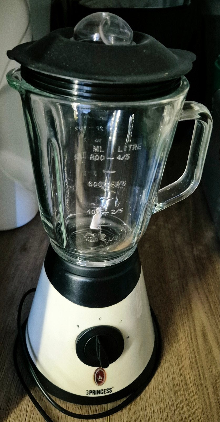 Deze blender is een veelzijdige krachtige keukenmachine, Ophalen, Zo goed als nieuw, Blender