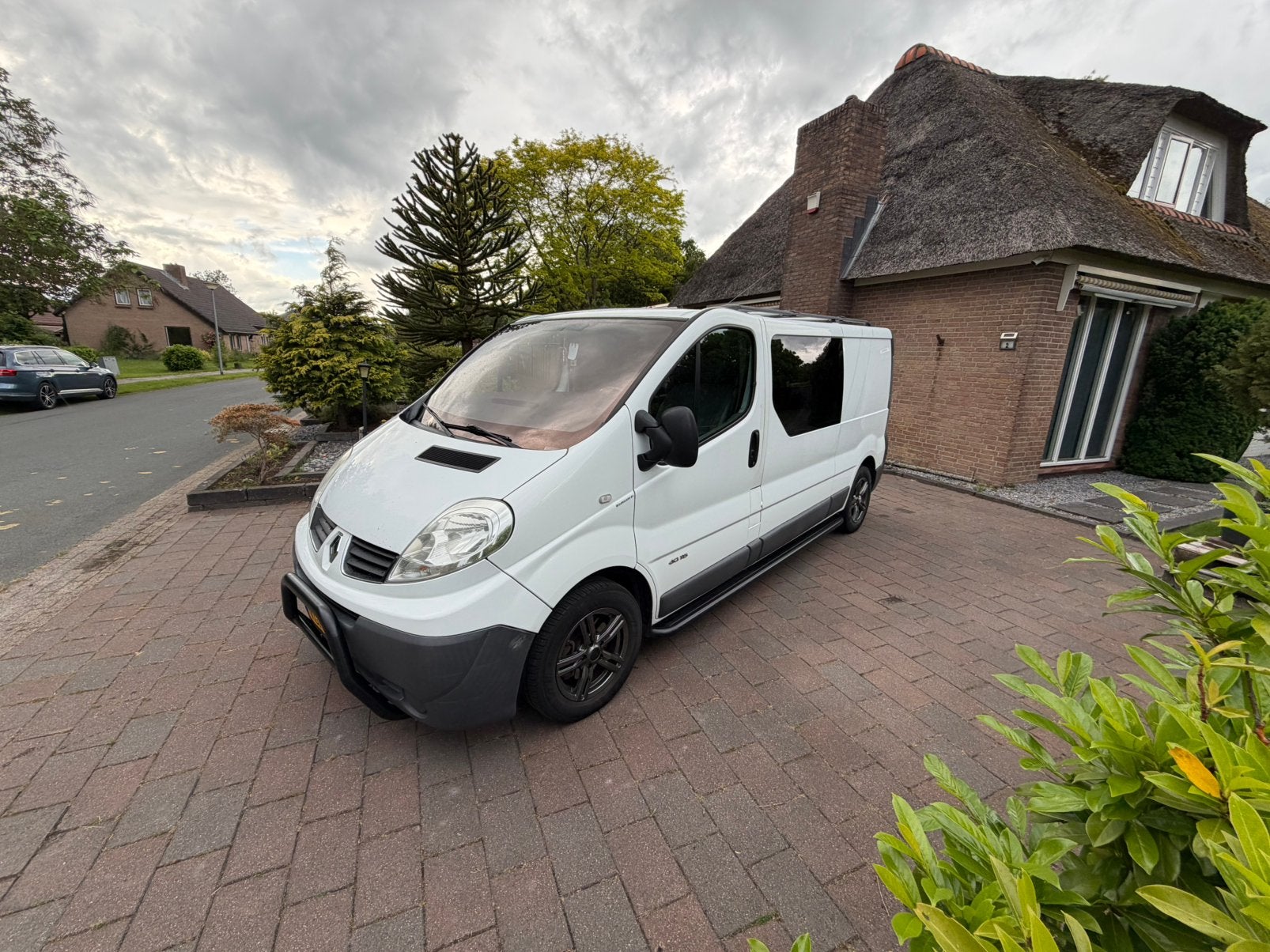 Renault Trafic T29 2.5 DCI Dubble Cabine (CarPlay, camera), Auto's, Voorwielaandrijving, Stof, 4 cilinders, Renault