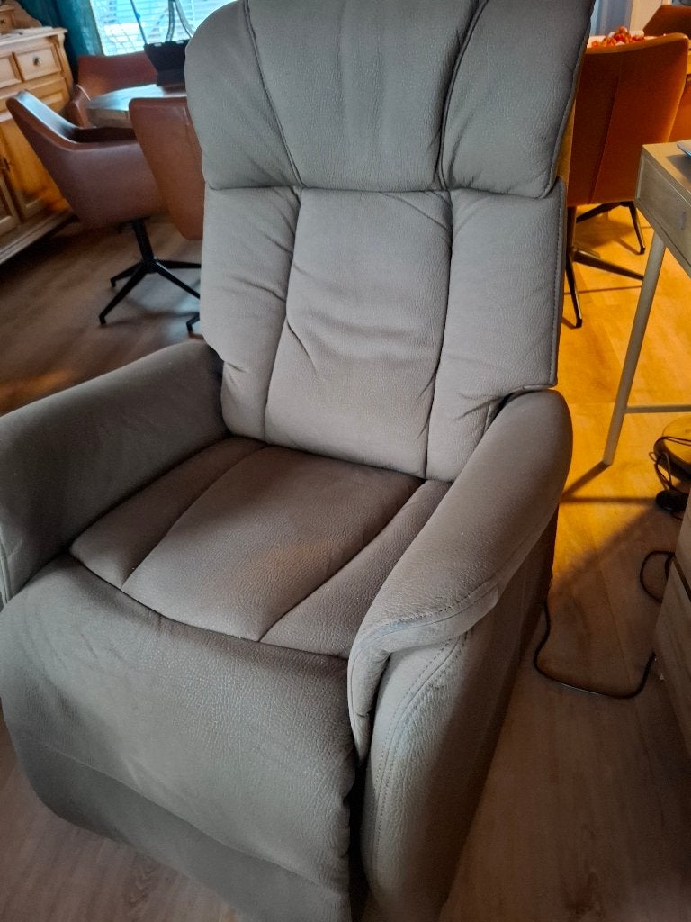 Bruine sta op stoel, Huis en Inrichting, Stoelen, Ophalen, Overige materialen, Gebruikt, Bruin