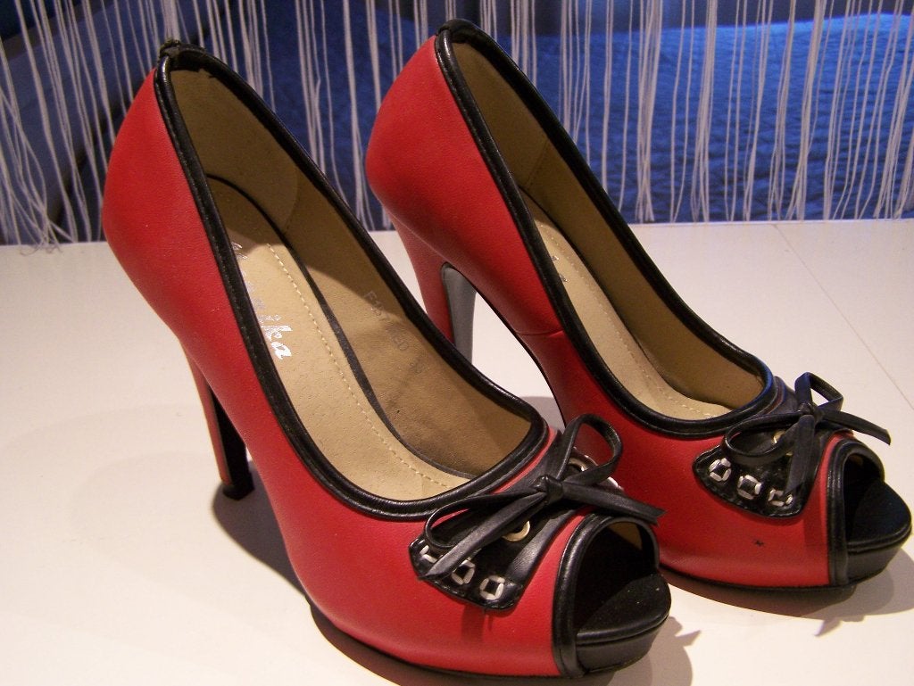 heel mooie Pumps rood, Ophalen, Pumps, Zo goed als nieuw, Mannika top-vintage
