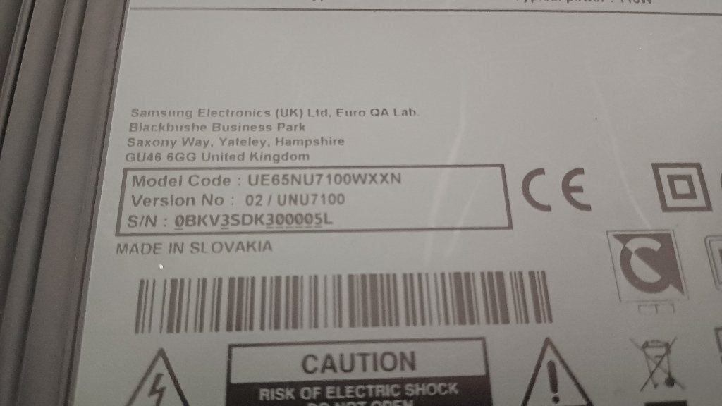Foto 9 van Samsung 65 inch TV met defect