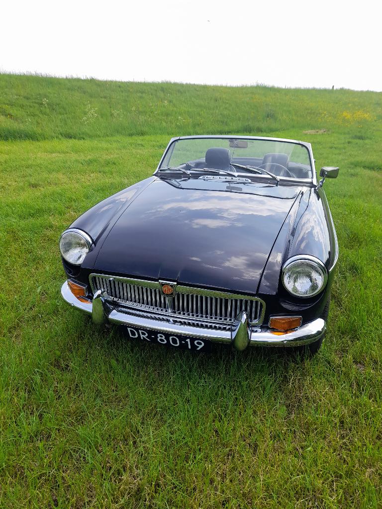 MG B 1800 Roadster 1969, Auto's, MG, Particulier, B, Benzine, Euro 1, Cabriolet, Handgeschakeld, Geïmporteerd, Blauw, Zwart, Kunstmatig leder