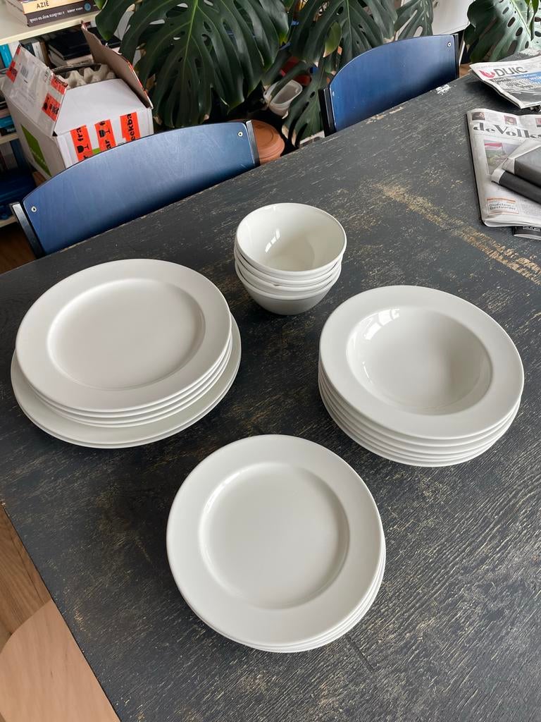 IKEA borden en schaaltjes (21x), Ophalen, Gebruikt, Keramiek, Bord(en)