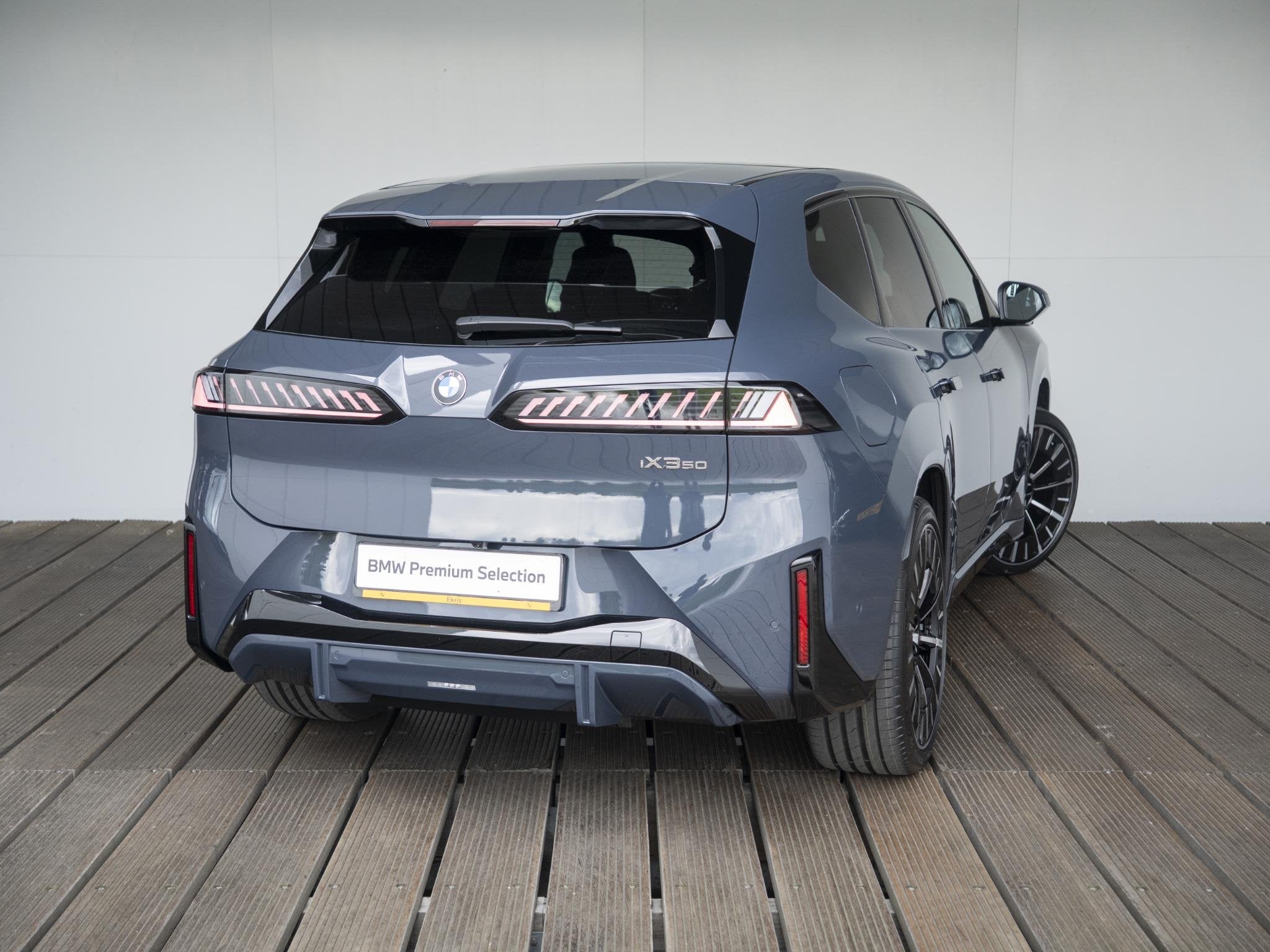 BMW iX3 50 xDrive | M Sportpakket | Innovation Pack | Stuurw, Auto's, BMW, 660 min, Gebruikt, Zwart, 113 kWh