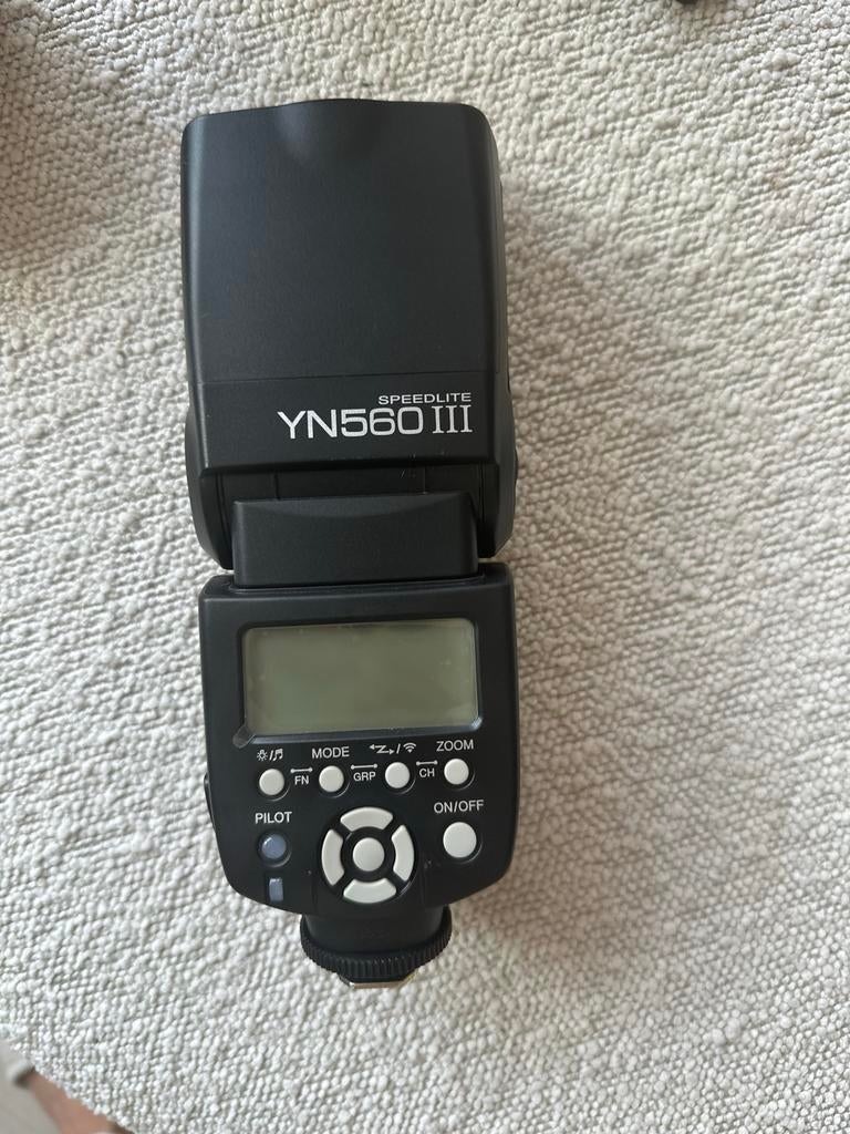 Yongnuo YN560 III Speedlight Flitser | ZGAN + Doos | €40, Ophalen, Zo goed als nieuw