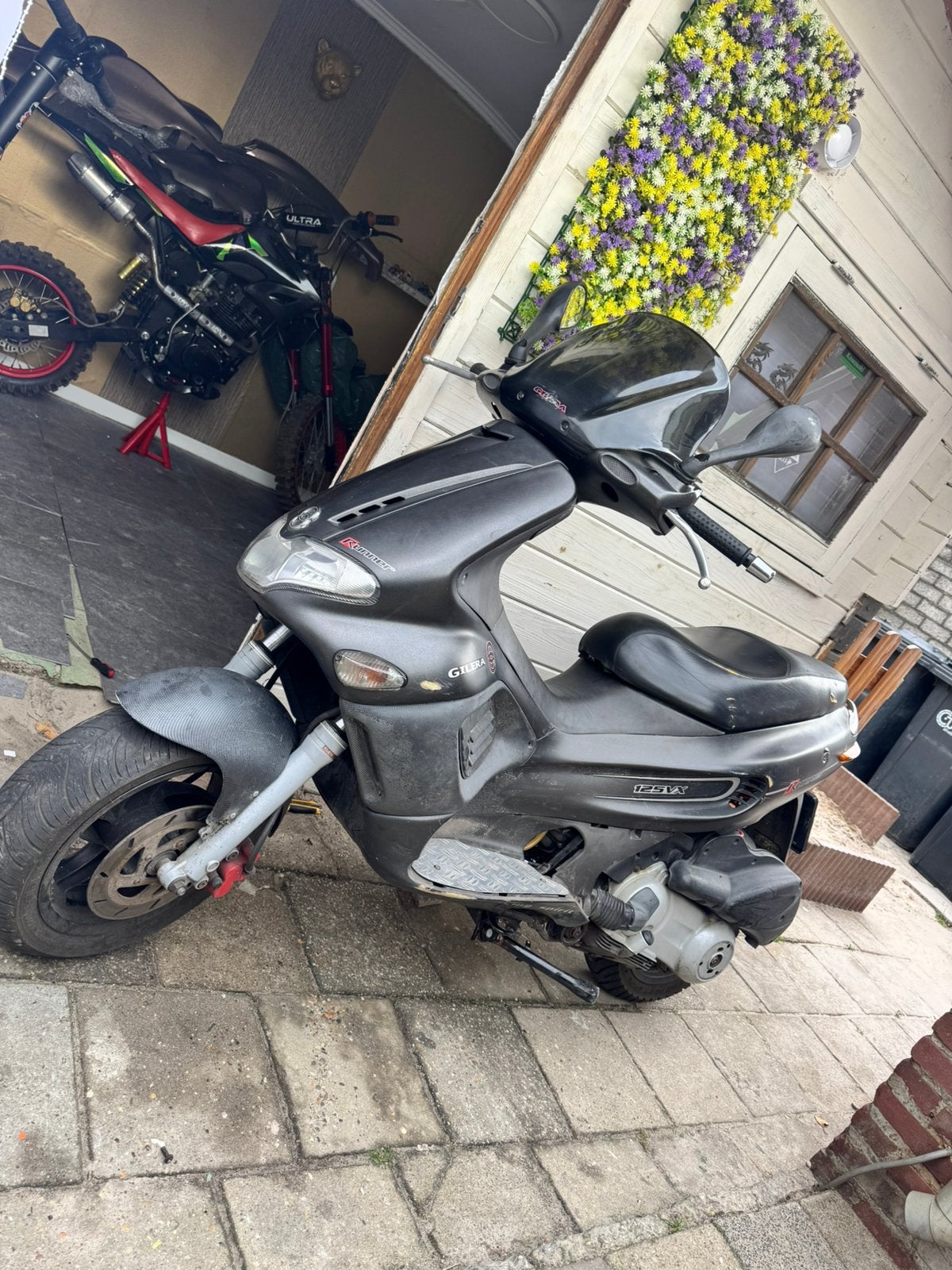 Gilera runner motor kenteken 180cc cilinder 4 takt, Ophalen, Zo goed als nieuw, Cilinder, Piaggio