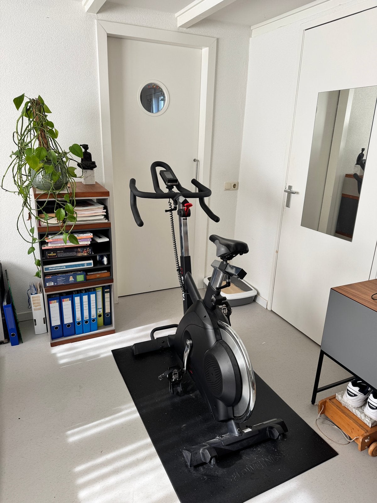 Taurus Z9 Pro  indoor bike, kwaliteit en flexibel instelbaar