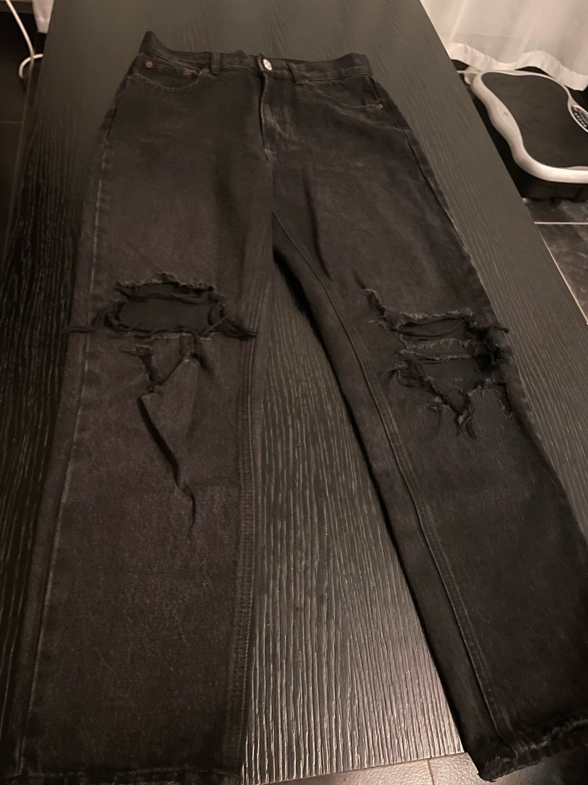 Pull & Bear zwarte broek, Ophalen, Zo goed als nieuw, Zwart, W30 - W32 (confectie 38/40)
