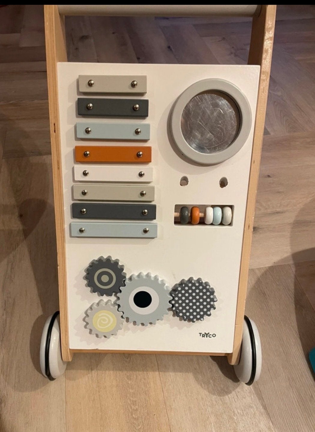 Houten loopwagen met activiteitenbord - Tryco, Ophalen, Zo goed als nieuw, Overige typen, Met geluid
