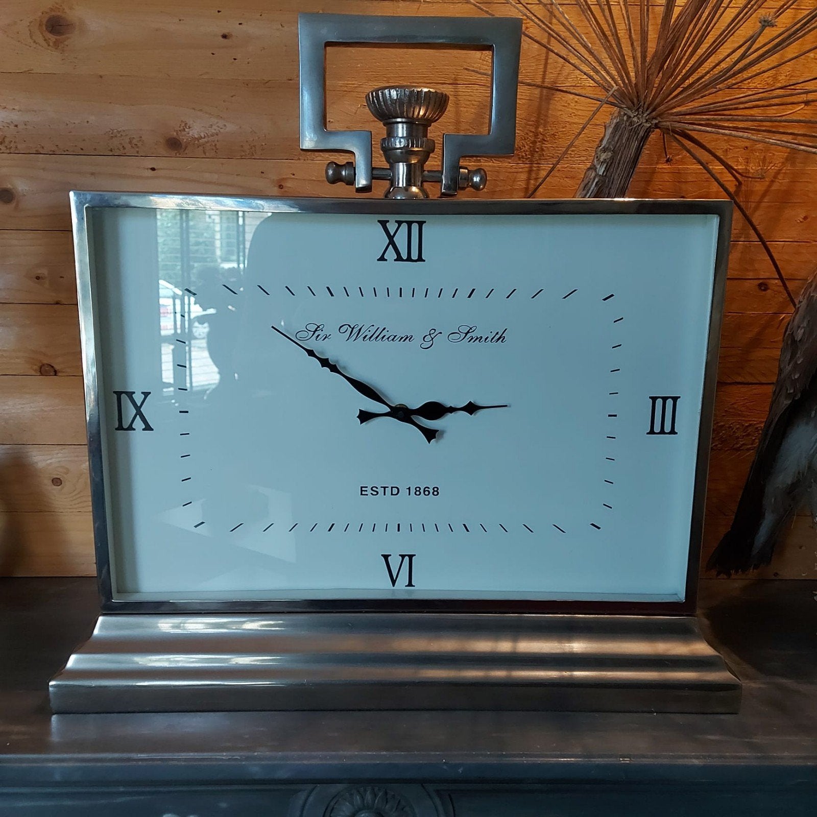 Grote Aluminium Klok Sir William & Smith ESTD 1868