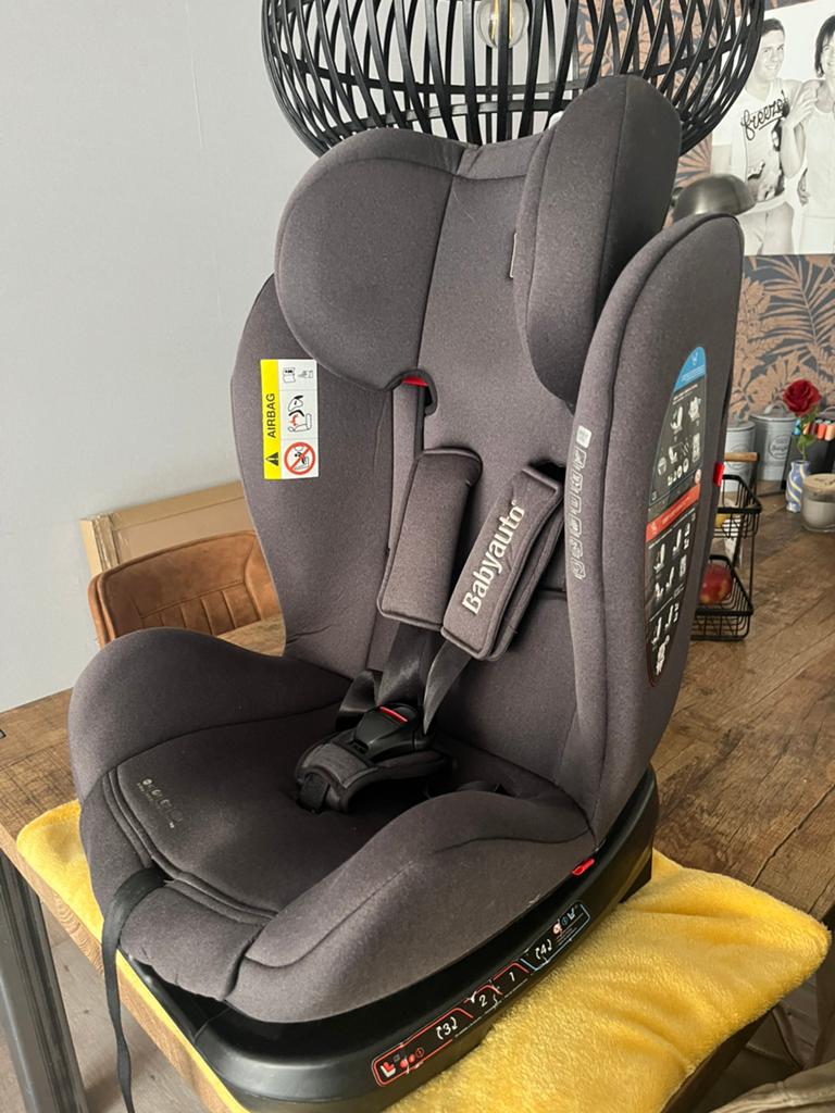 Babyauto Biro 360 autostoel - Draaibaar, Kinderen en Baby's, Autostoeltjes, 0 t/m 18 kg, Verstelbare rugleuning, Zo goed als nieuw