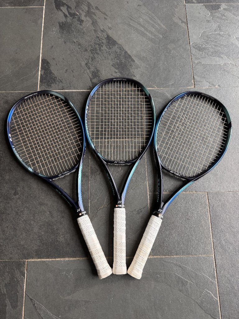 3x Yonex Ezone AquaBlue (305g) - L4, Overige merken, Gebruikt, L4, Ophalen of Verzenden