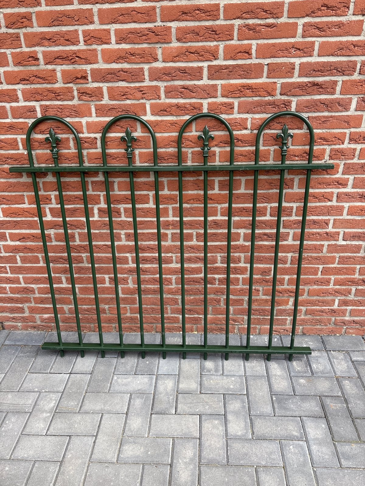 Groen stalen sierhekwerk - 132x115cm, Tuin en Terras, Ophalen, Gebruikt, IJzer, Sierhekwerk