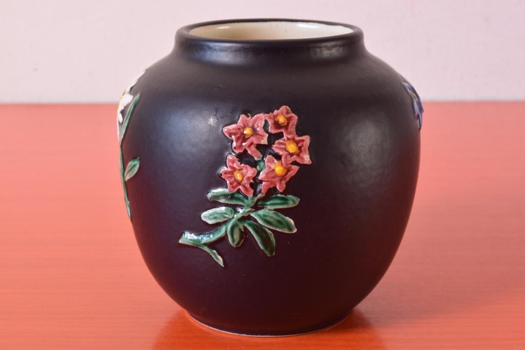Retro vintage vaas / bolvaas met funky bloemdecor, Ophalen of Verzenden