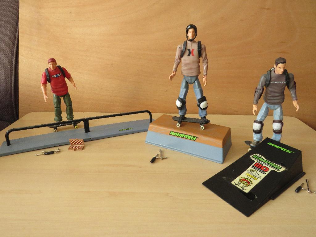 Skateboarders real ramptech figuur 16 cm en assecoires, Ophalen of Verzenden, Gebruikt