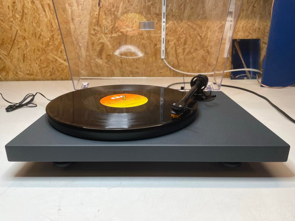 PROJECT 1XPRESSION MKII CARBON ARM met garantie, Audio, Tv en Foto, Platenspelers, ....., ....., Zo goed als nieuw, Platenspeler