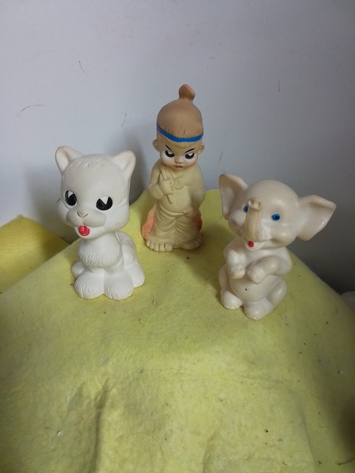 9813) 3 mooie Rubber toys plep beestjes, Verzamelen, Ophalen of Verzenden