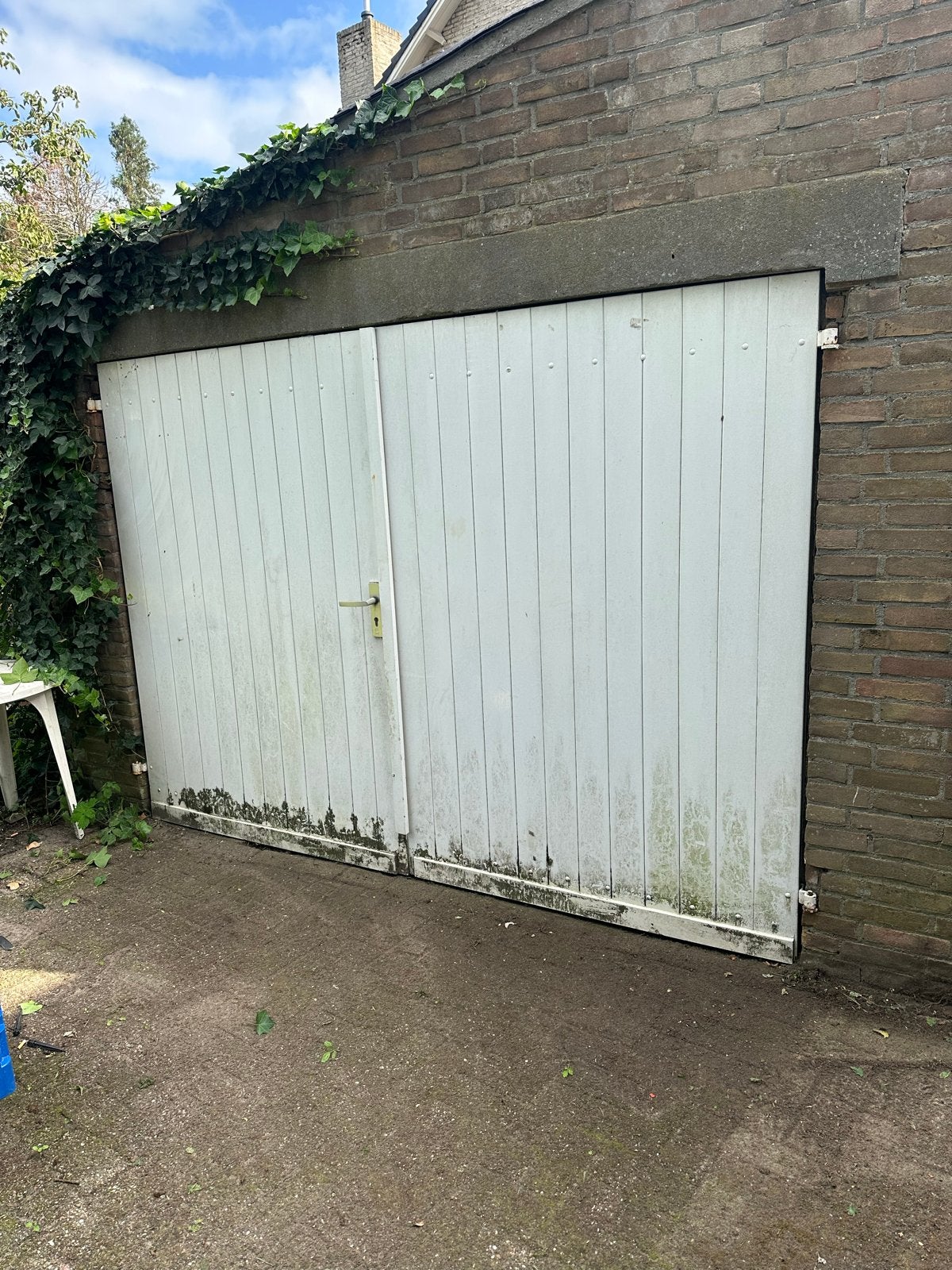 Houten garagedeur - robuust en functioneel, Ophalen, Gebruikt, 120 cm of meer, Minder dan 200 cm