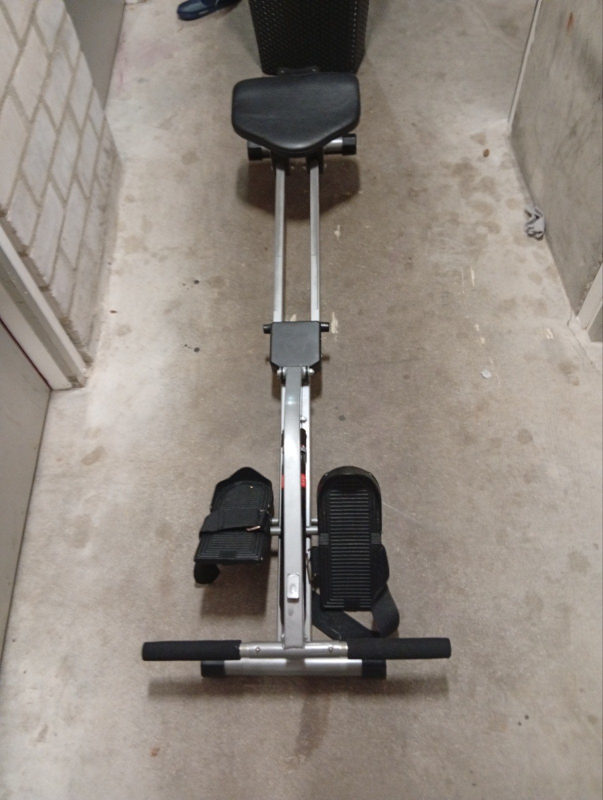 Foto 3 van Compacte Luxari roeimachine / roeitrainer