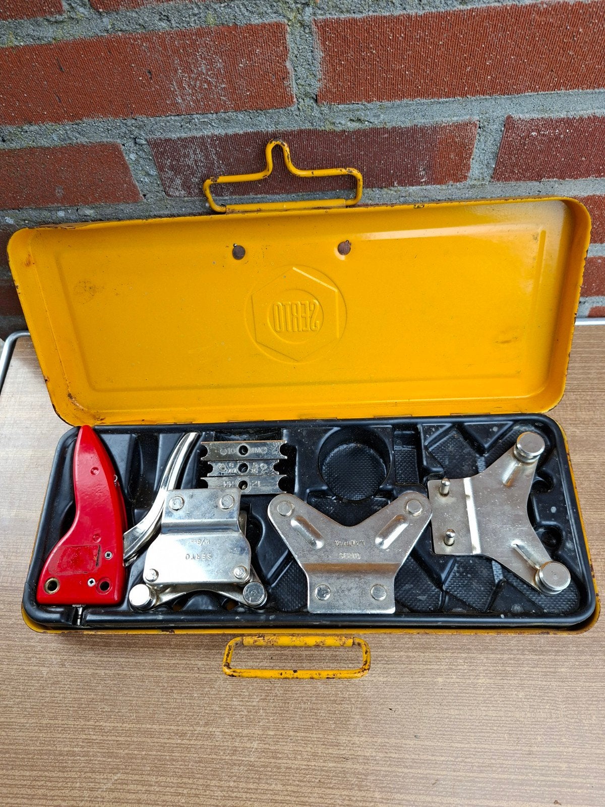 Gereedschap, Ophalen