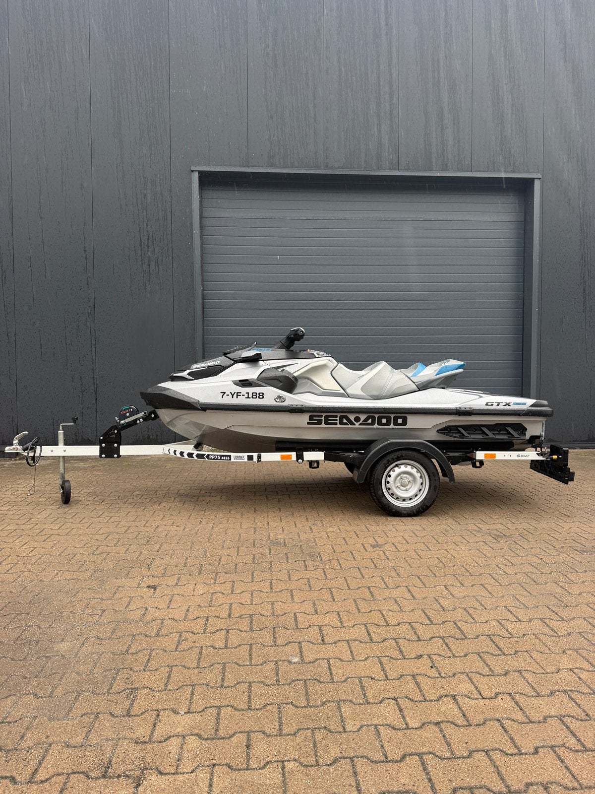 Sea-Doo GTX 300 Limited 2021 - 28 vaaruren - incl trailer, Ophalen, Zo goed als nieuw, Benzine, 200 pk of meer