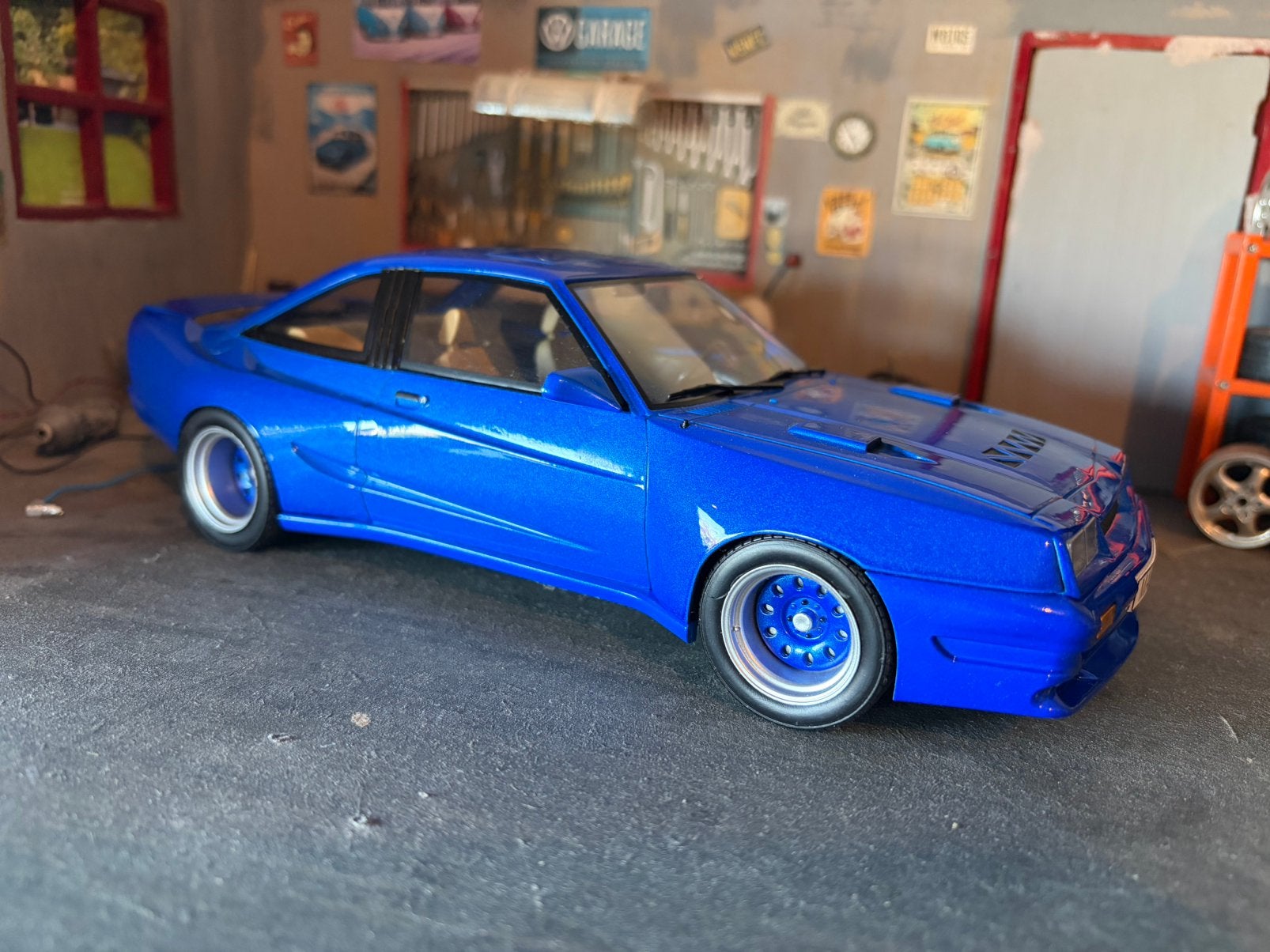 Opel manta mattig uitgevoerd, Ophalen of Verzenden, Zo goed als nieuw, Overige merken
