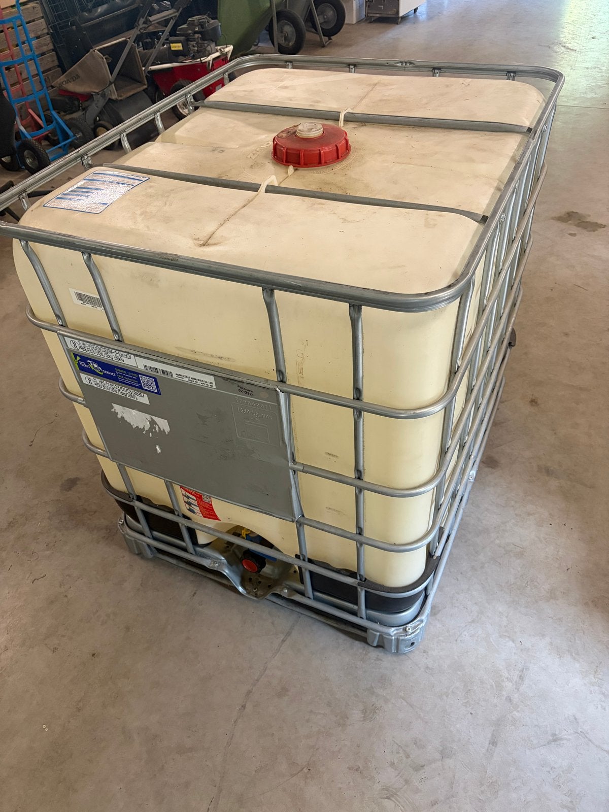 IBC container - Staal met kunststof vat €40, Ophalen of Verzenden