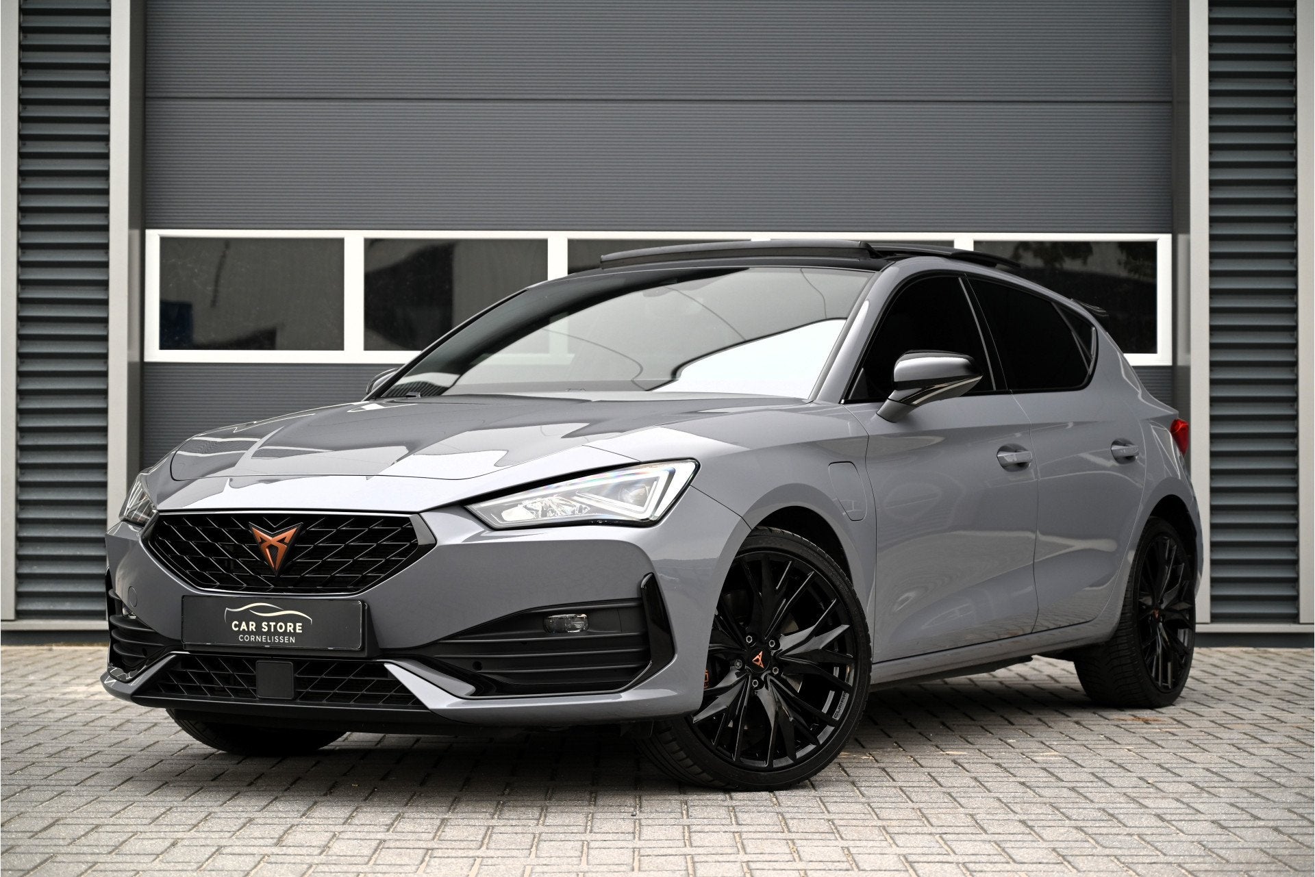 CUPRA Leon 1.4 e-Hybrid VZ 245 PK / PANO / DCC / SFEER / ACC, Auto's, 77 km/l, Gebruikt, 4 cilinders, Leon