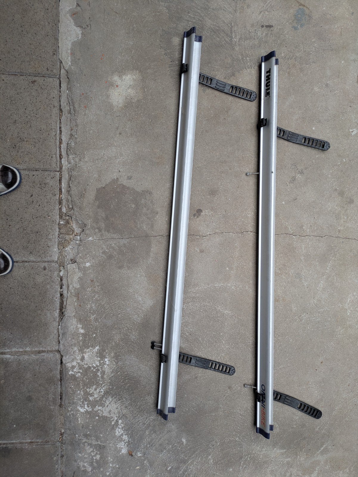 Thule Omnibike Fietsendrager Rails (2 stuks), Ophalen, 2 fietsen, Gebruikt, Fietsendrager-accessoire