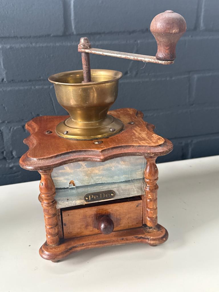 Antieke Pe De Koffiemolen - Hout en Messing, Ophalen of Verzenden