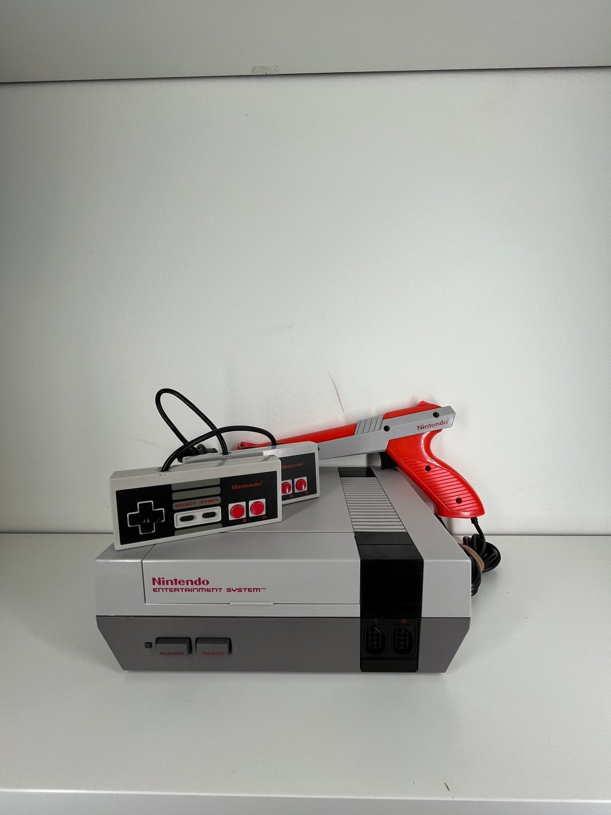 Nintendo NES Action Set3 – Fully Refurbished & Retrobrighted, Spelcomputers en Games, Ophalen of Verzenden, Gebruikt, Met 2 controllers