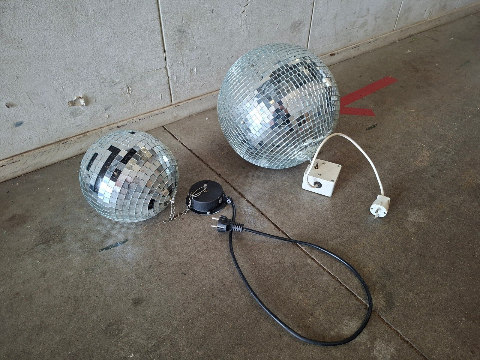 Discoballen met draaimechanisme - 18 cm en 30 cm, Ophalen of Verzenden, Gebruikt, Glas, Zilver