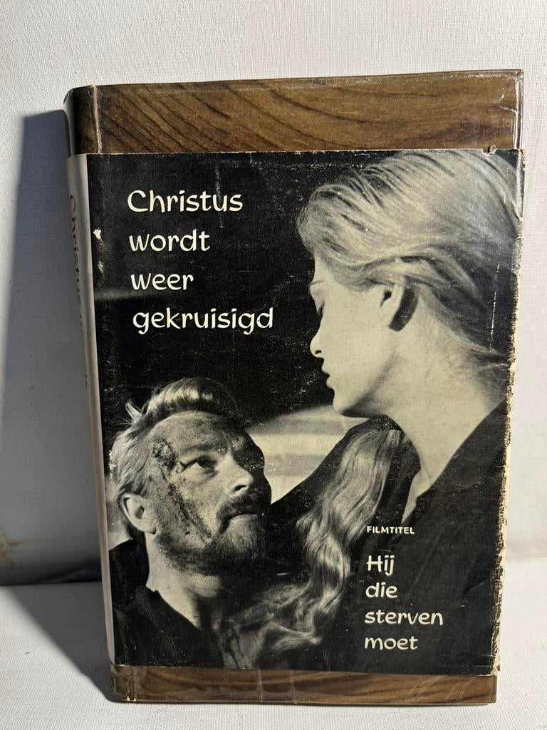 Christus wordt weer gekruisigd" door Nikos Kazantzakis, Boeken, Ophalen of Verzenden, Gelezen