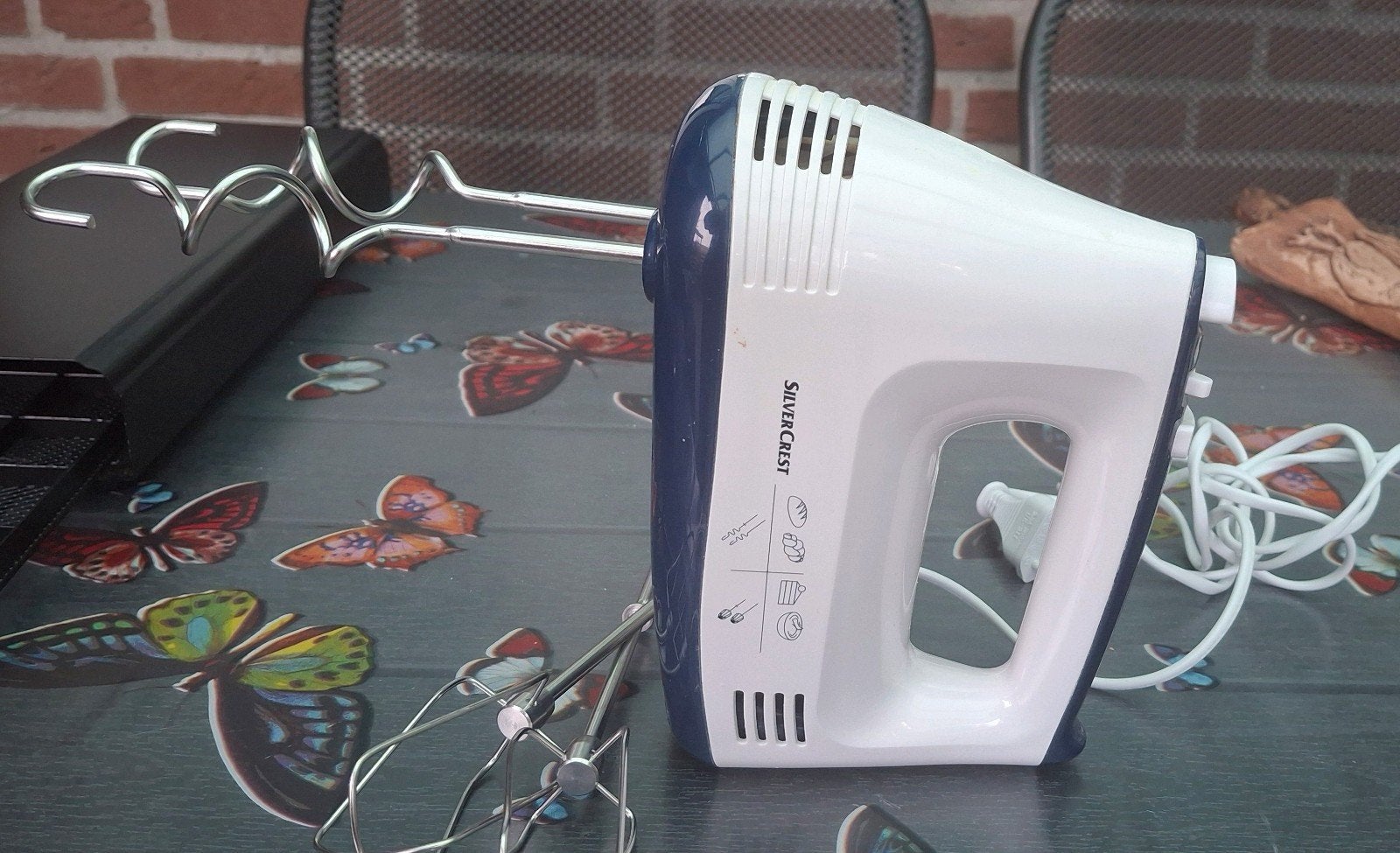 SilverCrest Handmixer - Wit/Blauw, Witgoed en Apparatuur, Keukenmixers, Ophalen of Verzenden, Gebruikt, 3 snelheden of meer