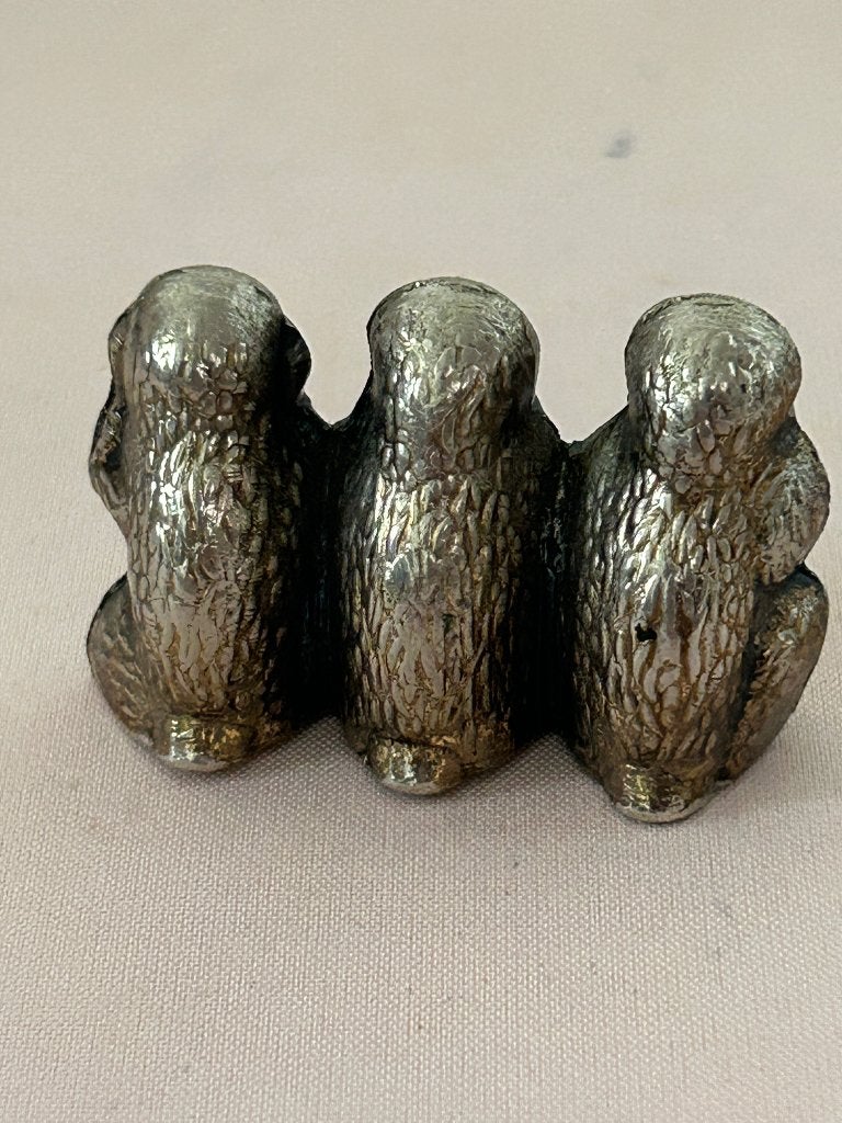 Miniatuur beeldje drie wijze aapjes horen zien zwijgen, Ophalen of Verzenden, Zo goed als nieuw, Dier