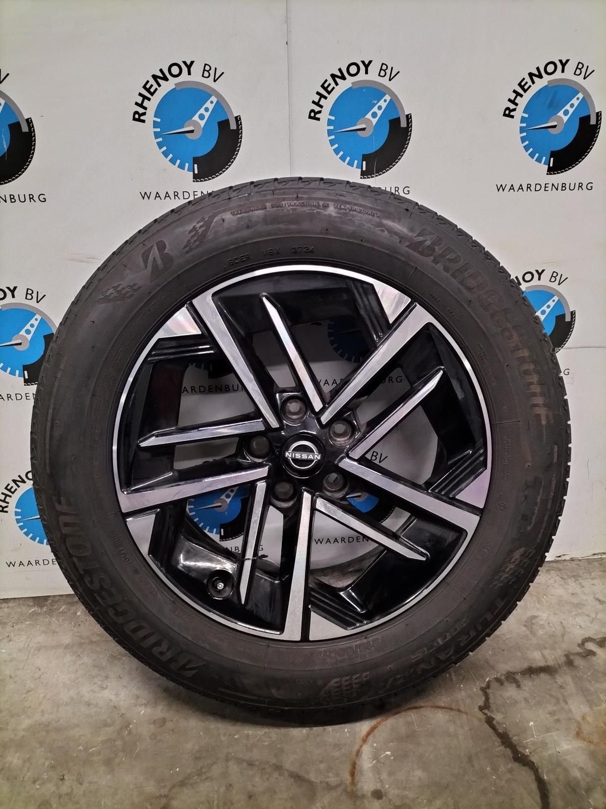 Nissan Juke velg F16E Bridgestone 2019 t/m 2025, Gebruikt, -, -, 17 inch