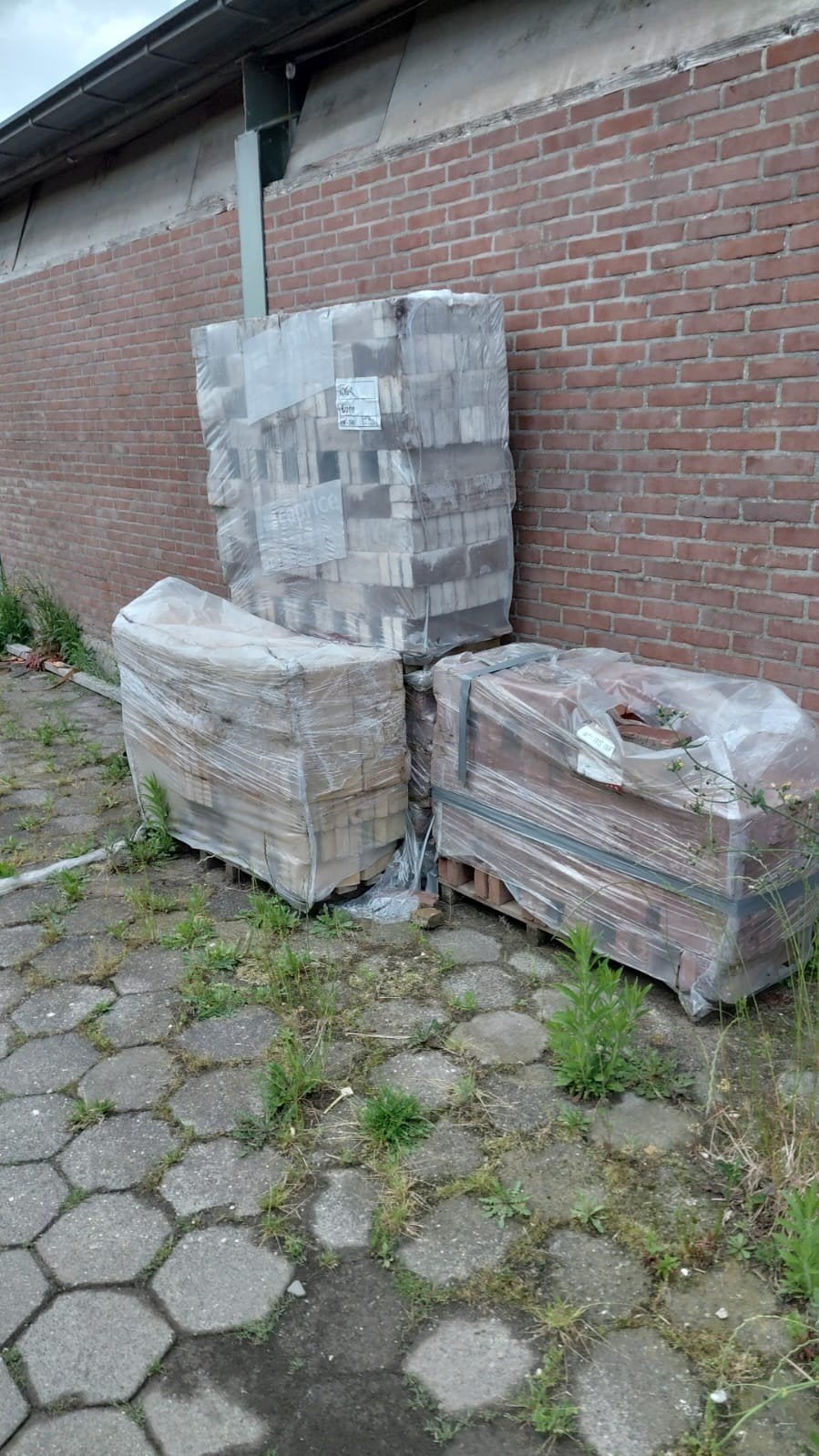 Metsel stenen vuilwerk, Ophalen, Bakstenen