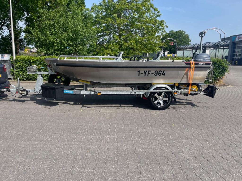 Aluva V450, Watersport en Boten, Vis- en Consoleboten, Ophalen, Zo goed als nieuw, Benzine