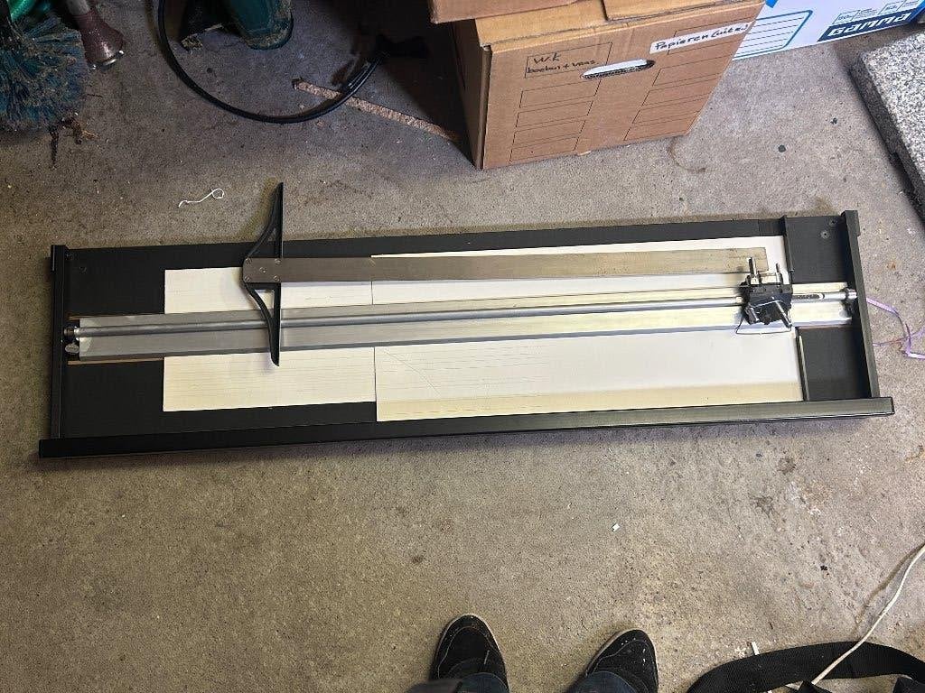 Professionele passe partout snijder voor groot formaat, Ophalen, Gebruikt, Gereedschap of Toebehoren, Metaal