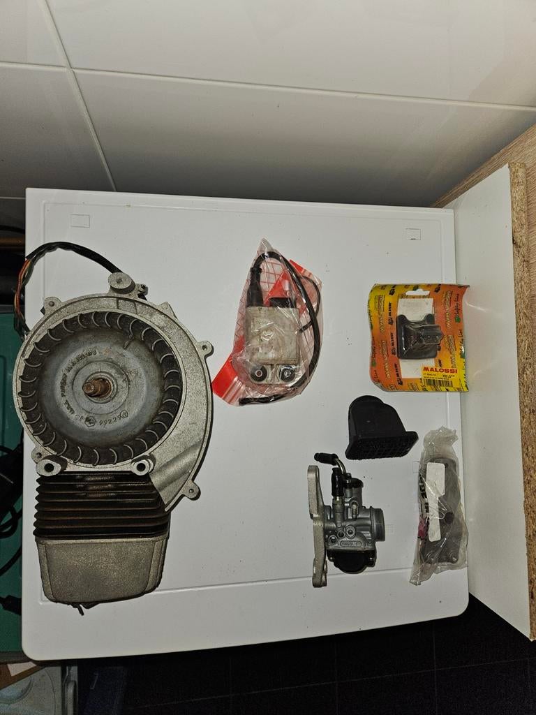malossi reed valve kit NIEUW, Ophalen of Verzenden, Nieuw, Blok