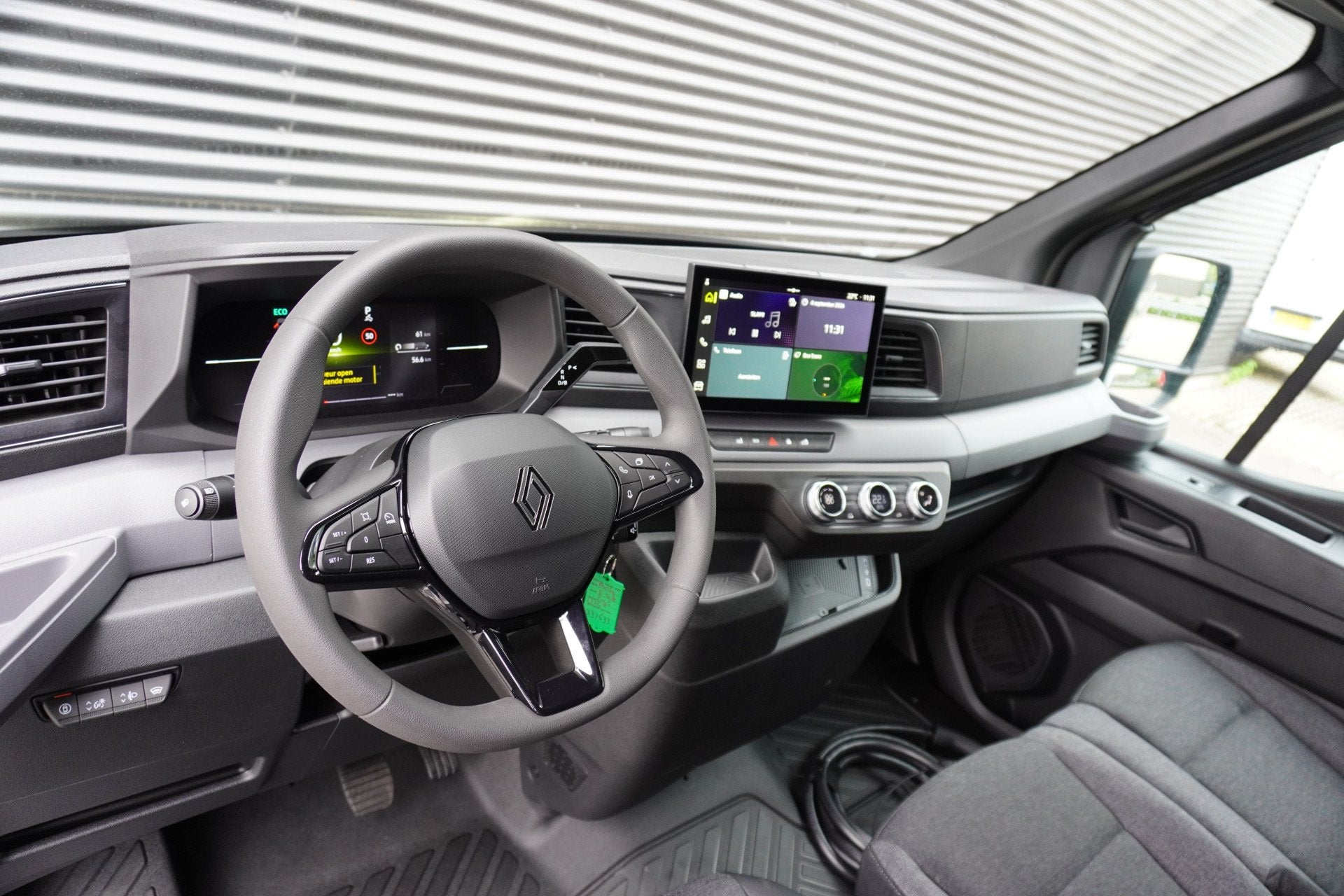Renault Master E-Tech T35 L3H2 Extra long range 87 kWh 420km, Auto's, Bestelauto's, Stof, Zwart, Renault, Electronic Stability Program (ESP)
